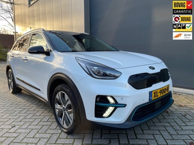 Kia E-Niro ExecutiveLine 64 kWh / Navigatie /