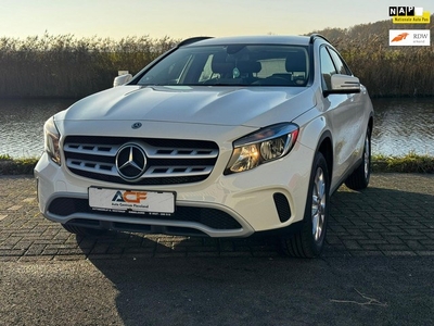 Mercedes-Benz GLA-klasse 200 navigatie - cruisecontrole -