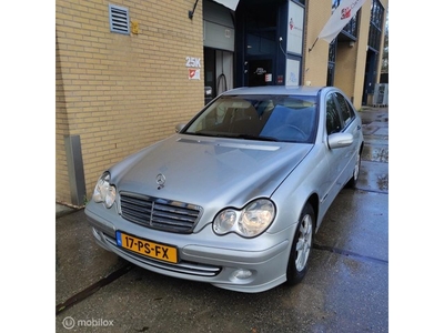 Mercedes C-klasse 180 K. Classic/ AUTOMAAT /NAP Lage KM APK