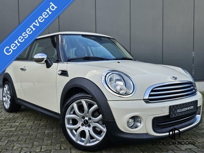 Mini Cooper 1.6 Business LineCruiseLederGroot Navigatie