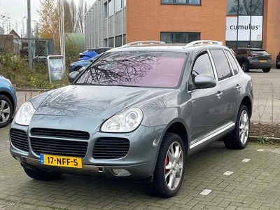 Porsche 4.5 CAYENNE TURBO 450PK (bj 2005, automaat)