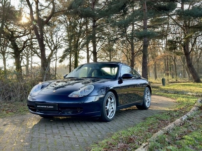 Porsche 911 Carrera 2 Handgeschakeld Ocean Blue Metallic