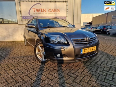 Toyota Avensis Wagon 2.2 D-4D Luna