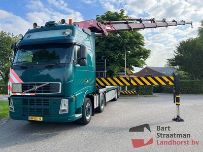 Volvo FH 520 8x2 3 assen gestuurd met HIAB 800 E-7