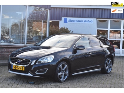 Volvo V60 1.6 T4 Momentum Automaat Trekhaak 1600kg 3e eig.