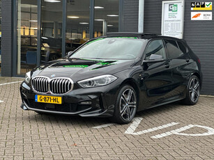 BMW 1-serie 120d xDrive High Executive/1STE EIG/PANO-DAK/CAR PLAAY/NL-AUTO NAP!!