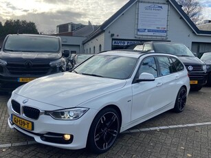 BMW 3-serie Touring 320D SPORT PANO/CRUISE/NAV/XENON/PDC