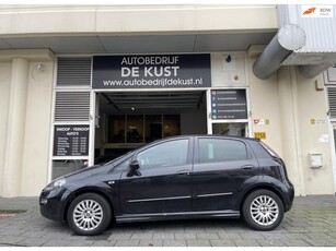 Fiat Punto Evo 1.3 M-Jet 2015 5-Drs Airco Zwart