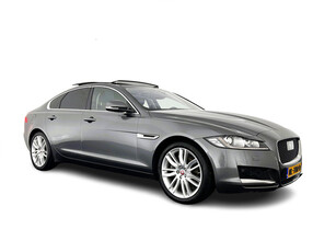 Jaguar XF 2.0d Portfolio Aut. *PANO | HEAD-UP | WINDSOR-FULL-LEATHER | BI-XENON | MEMORY-PACK | NAVI-FULLMAP | CAMERA | KEYLESS | ECC | PDC | CRUISE | TOWBAR | SHIFT-PADDLES | LANE-ASSIST | COMFORT-SEATS | 18''ALU