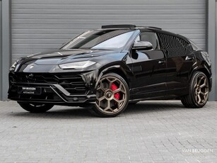 Lamborghini Urus 4.0 V8 Pano 23