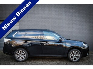 Mitsubishi Outlander 2.0 PHEV Intense + Van 10.950,- Voor