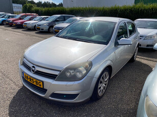 Opel Astra 1.6 Enjoy handel/export **5 deurs en airco **