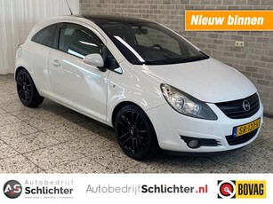 Opel Corsa 1.4 16V Edition 3 Deurs Airco/LM-Velgen/All-seasons banden