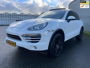 Porsche Cayenne 3.0 D/Pano/Camera/Stoel vw/Navi/Luchtvering/Trekhaak/Cruise-/Climate-c