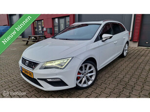 Seat Leon ST 1.4TSI FR /Panoramadak /Trekhaak/ Adapt. Cruise