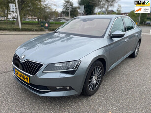 Skoda Superb 1.4 TSI ACT Ambition Business met alle optie's......