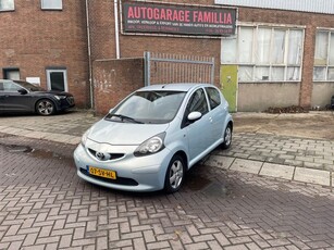 Toyota Aygo 1.0-12V +