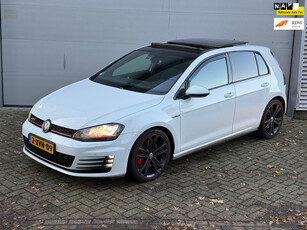 Volkswagen Golf 2.0 TSI GTI Performance l Pano l Navi l Sport Interieur l Rijdt & Schakelt zeer goed l