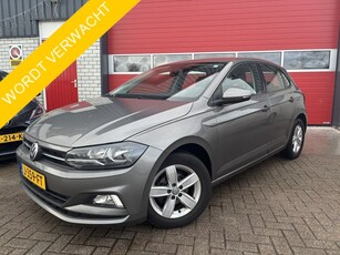 Volkswagen Polo 1.0 TSI Comfortline CAMERA / CARPLAY / DAB+