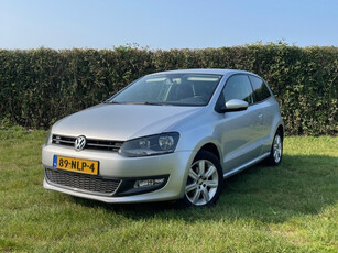 Volkswagen Polo 1.2 TSI Highline ** NAVI, CRUISE, ALARM, PRIVACY GLAS, 15-inch LMV ** ZEER GOED ONDERHOUDEN - NAP ** ** INFORMEER OOK NAAR ONZE AANTREKKELIJKE FINANCIAL-LEASE TARIEVEN **