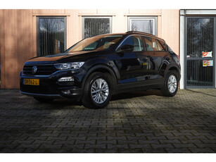 Volkswagen T-Roc 1.0 TSI Style | NAP | Trekhaak | Adaptive CC