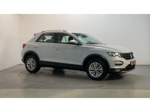 Volkswagen T-Roc 1.0 TSI Style Parkeersensoren Navigatie DAB+ App-Connect