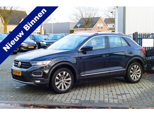 Volkswagen T-Roc 1.5 150pk TSI Sport Business. Adaptief