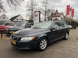 Volvo V 70 1.6D DRIVE / NAVI TREKHAAK PDC CRUISE CTR. AIRCO-ECC