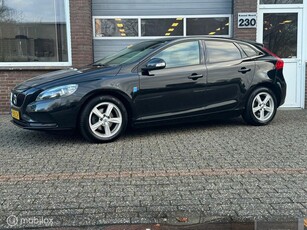 Volvo V40 2.0 D2 Momentum CRUISE/AIRCO/TREKHAAK