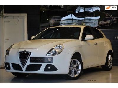 Alfa Romeo Giulietta 1.4 T Distinctive - Dealer onderhouden