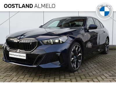 BMW I5 eDrive40 High Executive M Sport 84 kWh / Panoramadak / Trekhaak / Adaptief onderstel professional / Parking Assistant Professional / Stoelventilatie / Adaptieve LED / Comfortstoelen