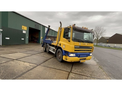 DAF CF 320 CF75-320 (bj 2002)