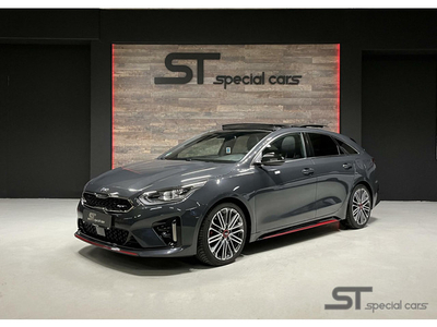 Kia ProCeed 1.6 T-GDI GT, Pano, Virtual Cockpit, Full