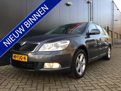 Škoda Octavia Combi 1.4 TSI Greentech Elegance Business Line | Navigatie | Airco | Trekhaaak |