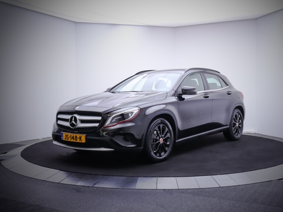 MERCEDES GLA-KLASSE 180 Aut. Ambition XENON/NAVI/CLIMA/CRUISE/PDC V+A/AFN TREKHAAK/LMV 17''