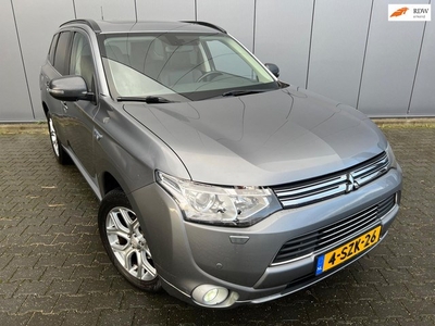 Mitsubishi Outlander 2.0 PHEV Instyle+ / Leder / Pano /