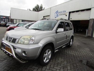 Nissan X-Trail 2.5 Elegance 4 x 4 (bj 2004)