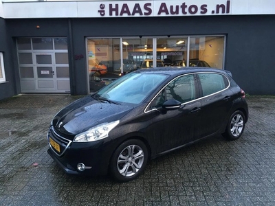 Peugeot 208 1.6 e-HDi Style / NAVI / CLIMATRONIC / CRUISE /