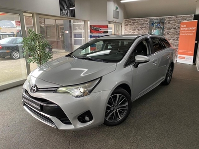 Toyota Avensis Touring Sports 1.8 VVT-i Executive Navi