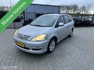 Toyota Avensis Verso 2.0i Linea Luna 6p.