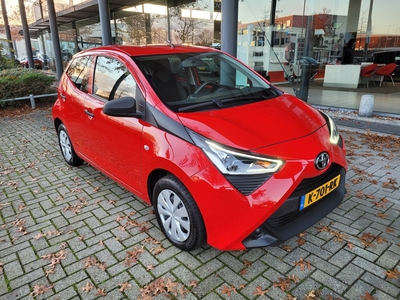 TOYOTA AYGO 1.0 VVT-i x-fun Airconditioning / Bluetooth telefoonvoorbereiding