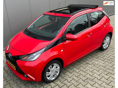 Toyota Aygo 1.0 VVT-i x-wave Roldak 5 deurs camera airco enz.