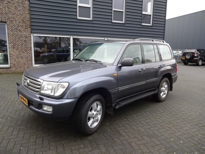 Toyota Land Cruiser 4.2 TDI Executive geel kenteken