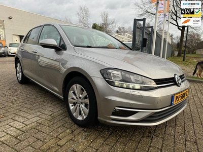 Volkswagen Golf 1.0 TSI Highline 5 deurs, cruise, navi