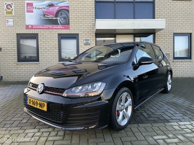 Volkswagen Golf Benzine