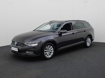 VOLKSWAGEN PASSAT 1.5 TSI/150Pk Business · Parkeersensoren · Navigatie · Trekhaak