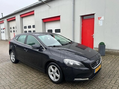 Volvo V40 1.6 D2 Momentum NAVI LED Clima