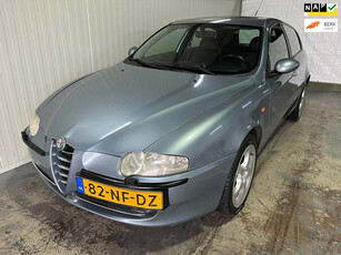 Alfa Romeo 147 1.6 T.Spark Edizione Limitata LEER CLIMA