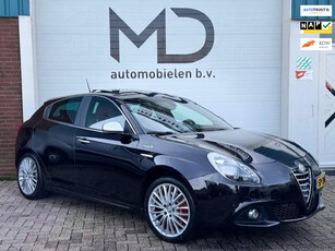 Alfa Romeo Giulietta 1.4 T Exclusive Sportiva / Panoramadak