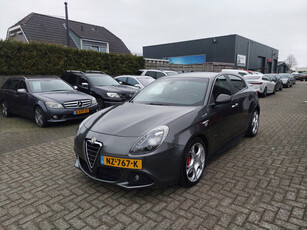 Alfa Romeo Giulietta 2.0 JTDm Distinctive sportiva 200pk +